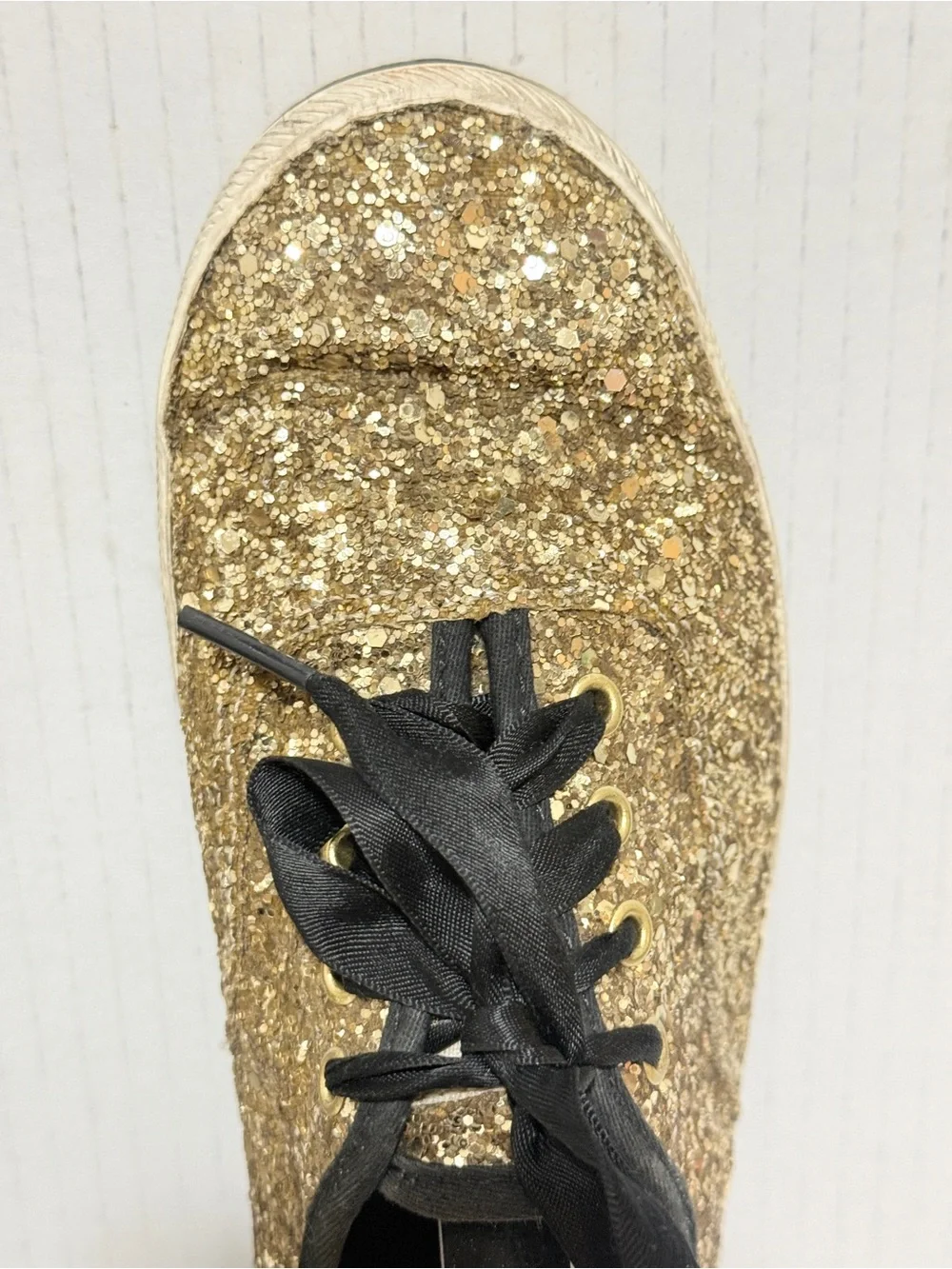 Keds x Kate Spade New York Champion Gold Glitter Sneakers Satin ties Sz 6 1/2